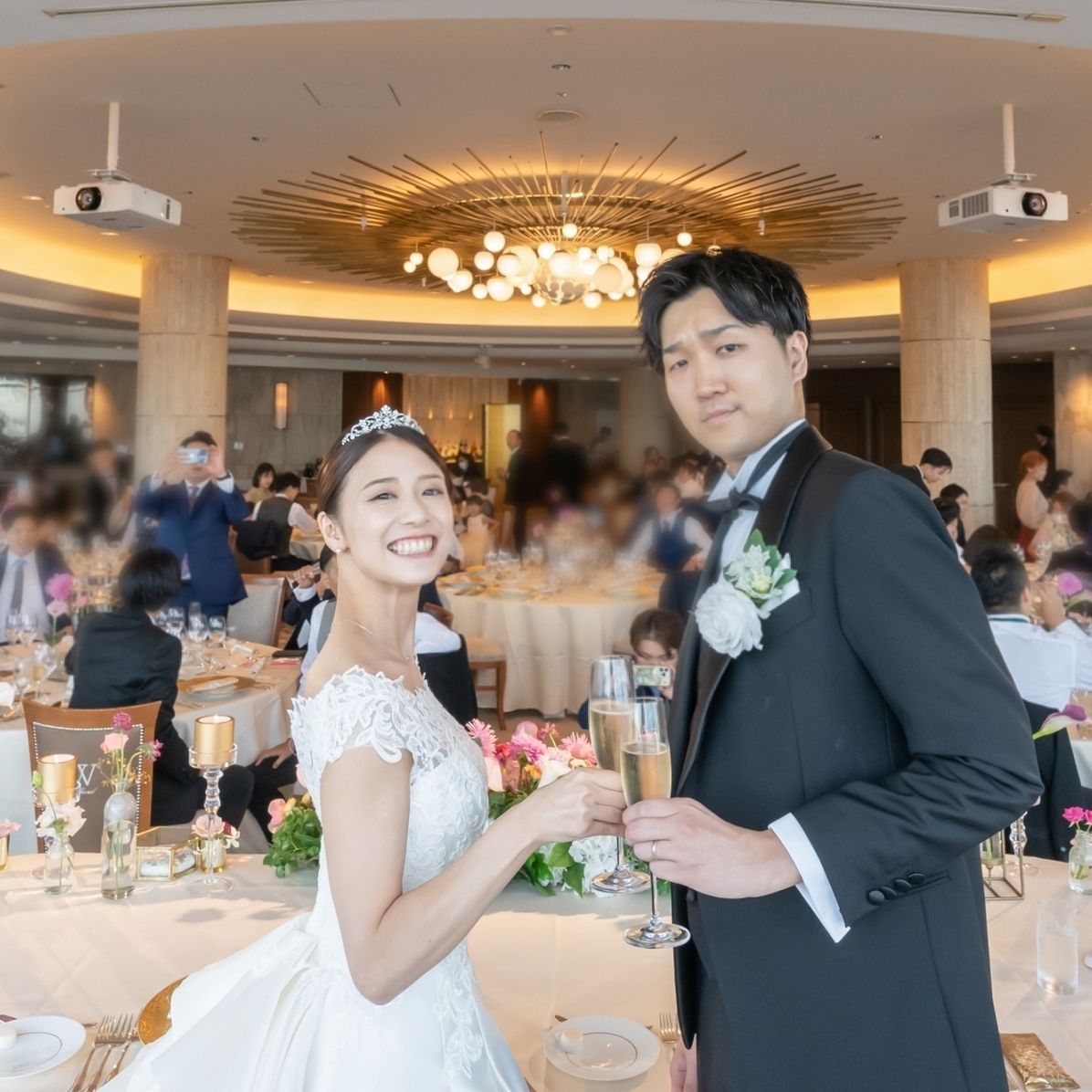 披露宴パーティのカバー写真