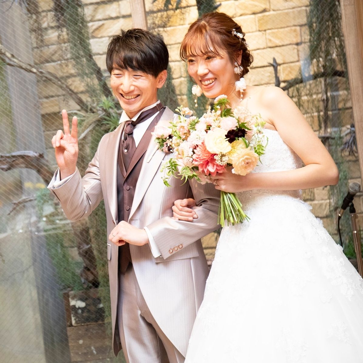 披露宴パーティのカバー写真