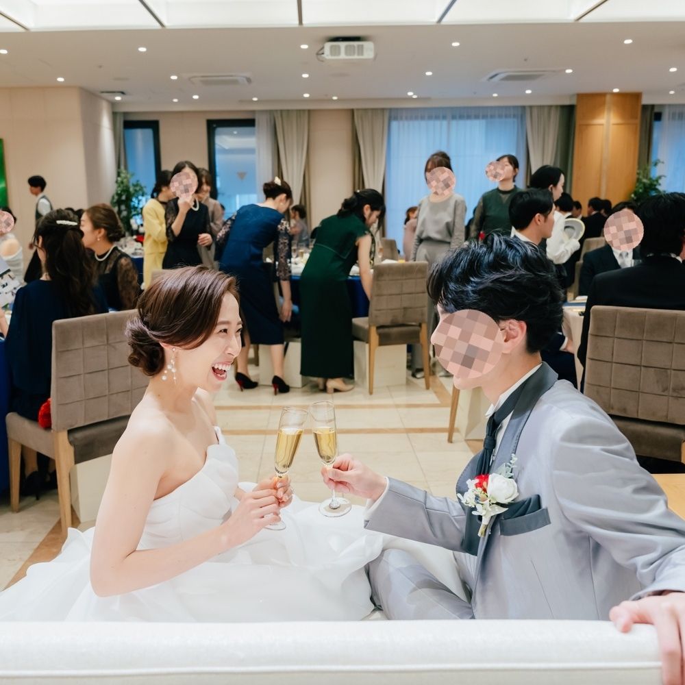 披露宴パーティのカバー写真