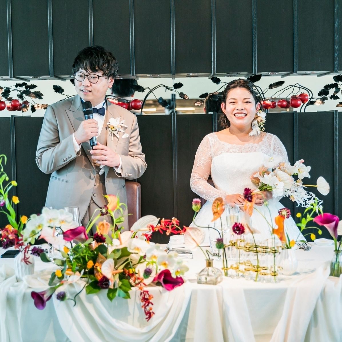 披露宴パーティのカバー写真