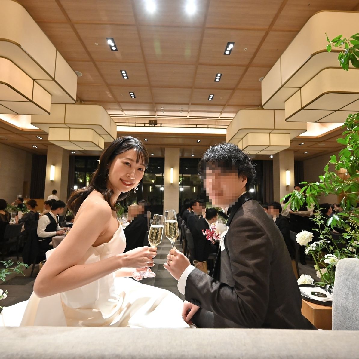 披露宴パーティのカバー写真