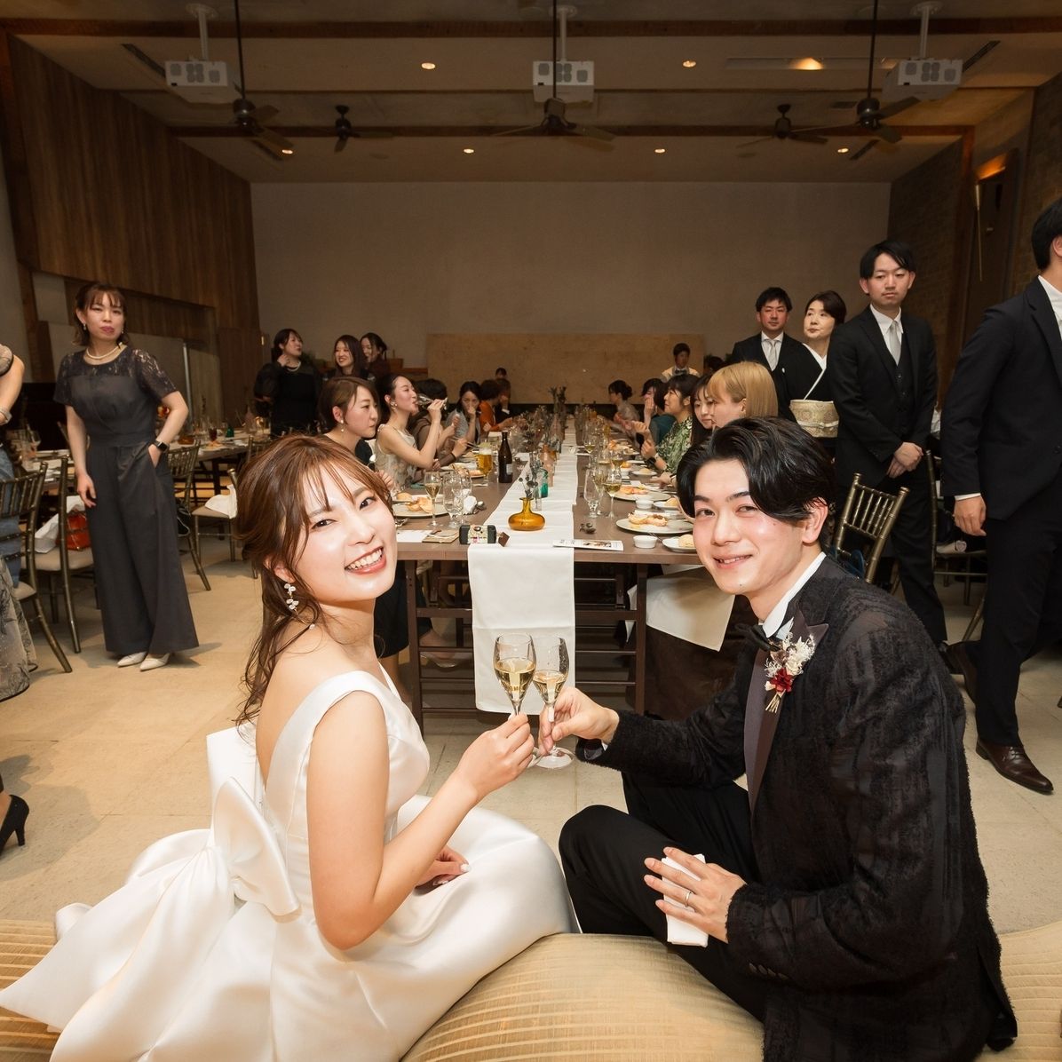 披露宴パーティのカバー写真