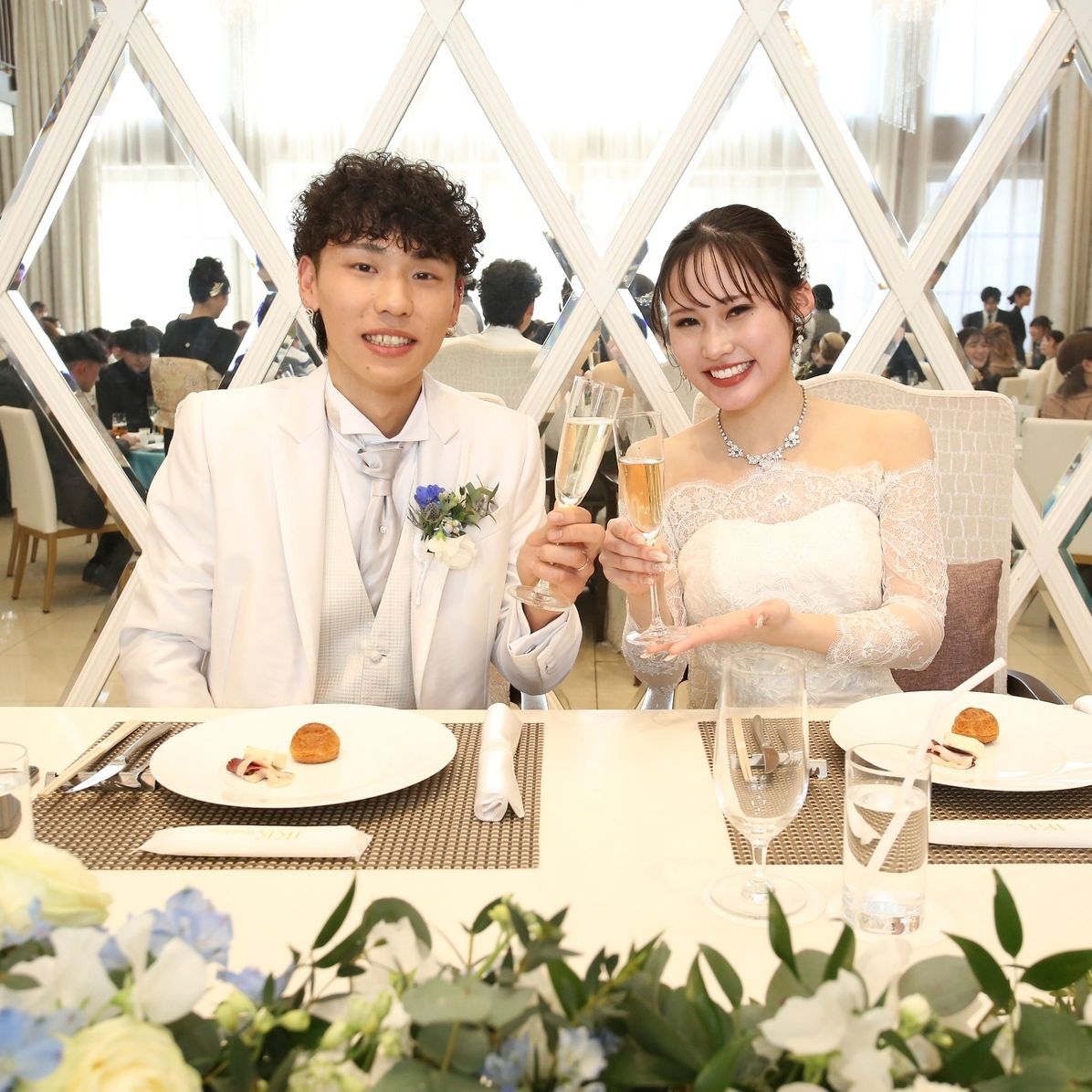 披露宴パーティのカバー写真