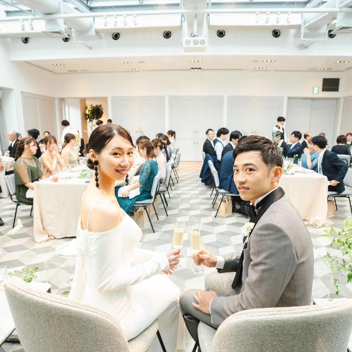 披露宴パーティのカバー写真