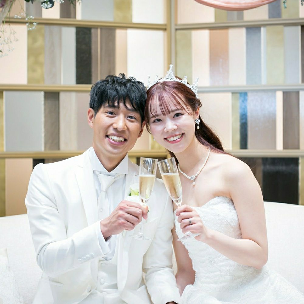 披露宴パーティのカバー写真