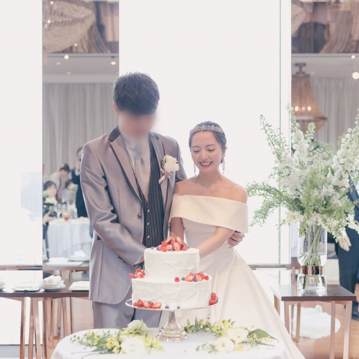 披露宴パーティのカバー写真