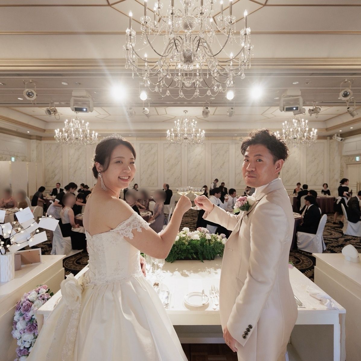 披露宴パーティのカバー写真