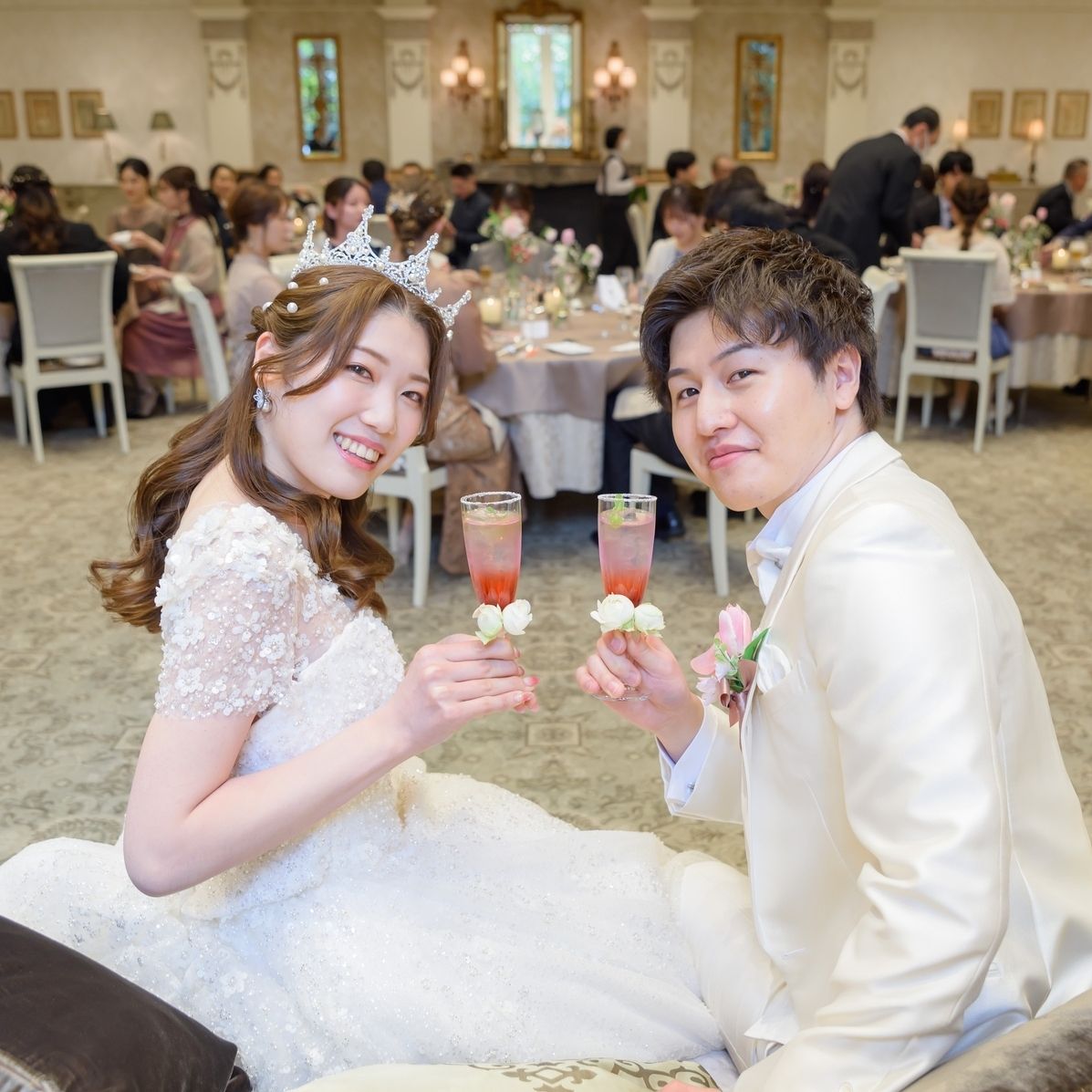 披露宴パーティのカバー写真