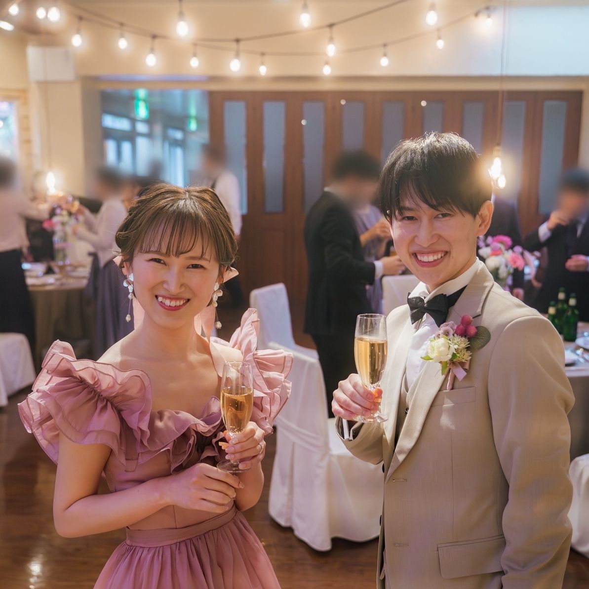 披露宴パーティのカバー写真