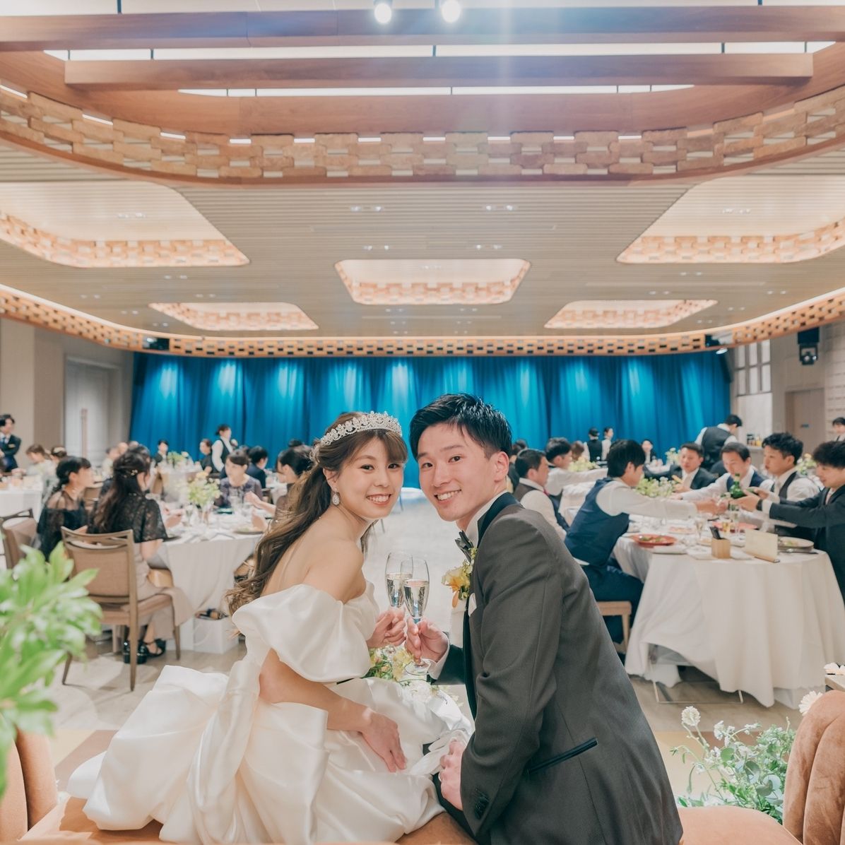 披露宴パーティのカバー写真