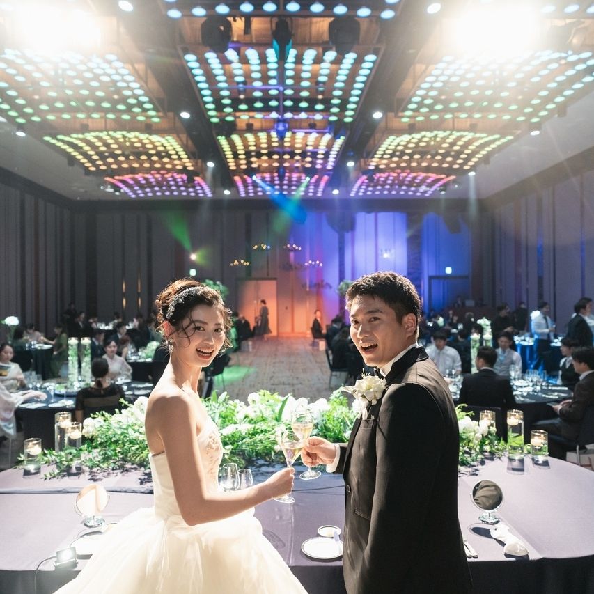 披露宴パーティのカバー写真