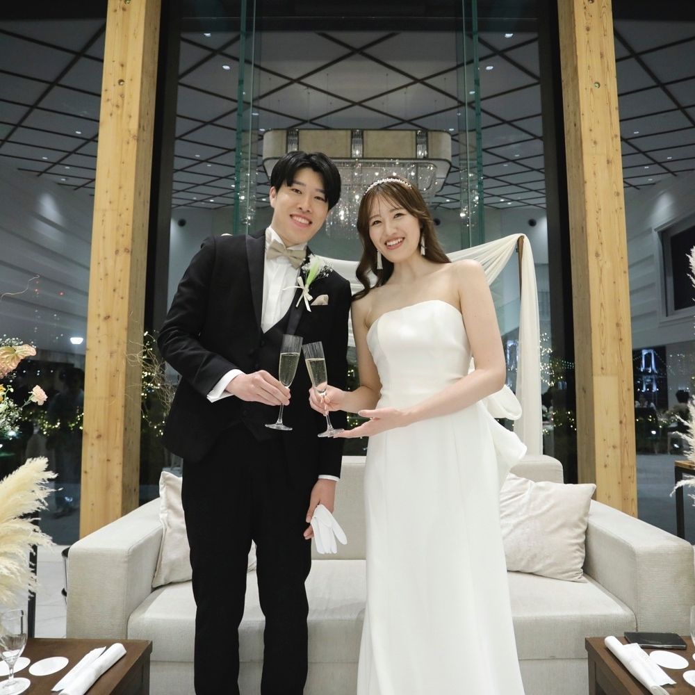 披露宴パーティのカバー写真