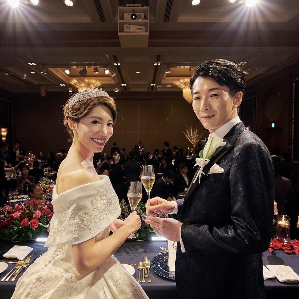 披露宴パーティのカバー写真