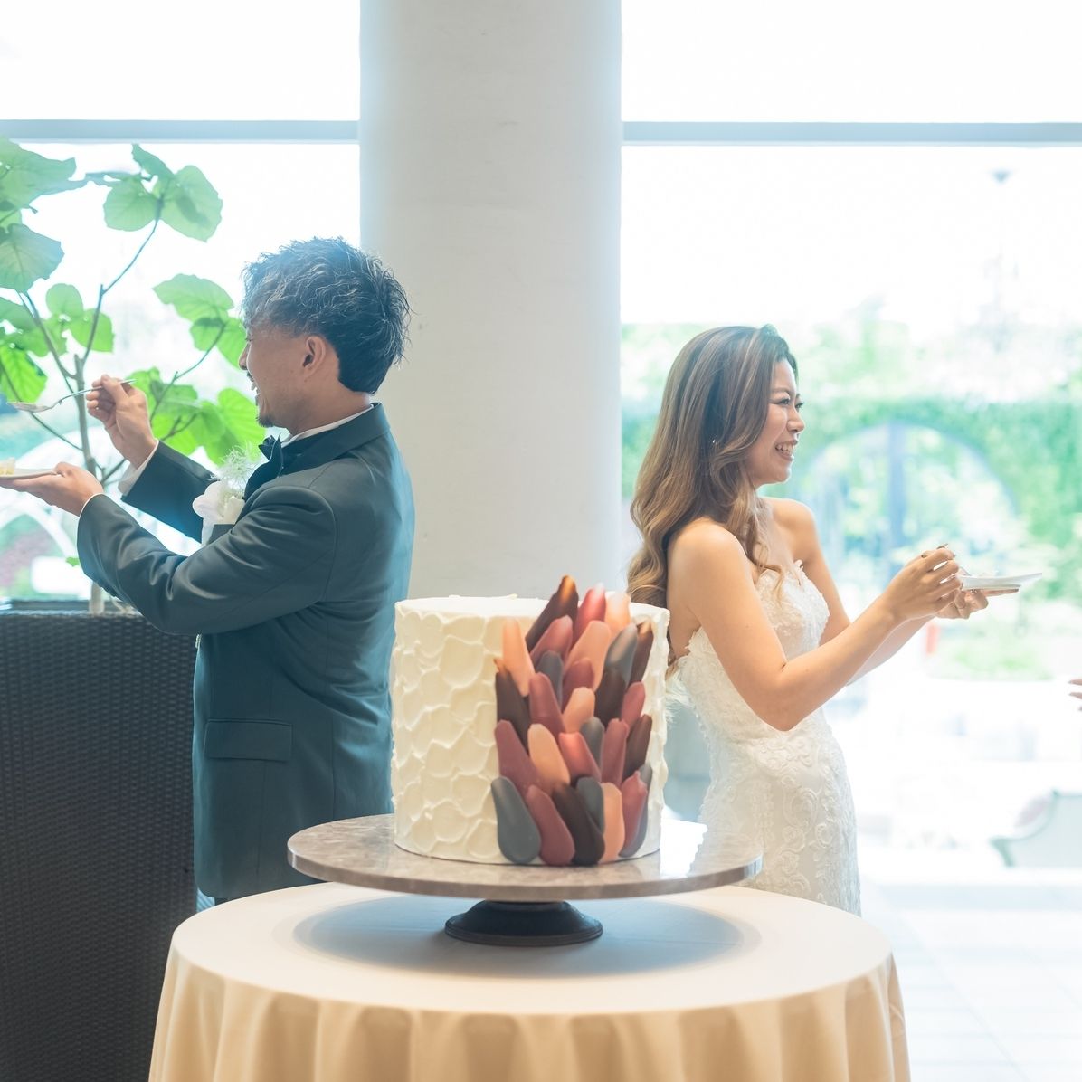 披露宴パーティのカバー写真