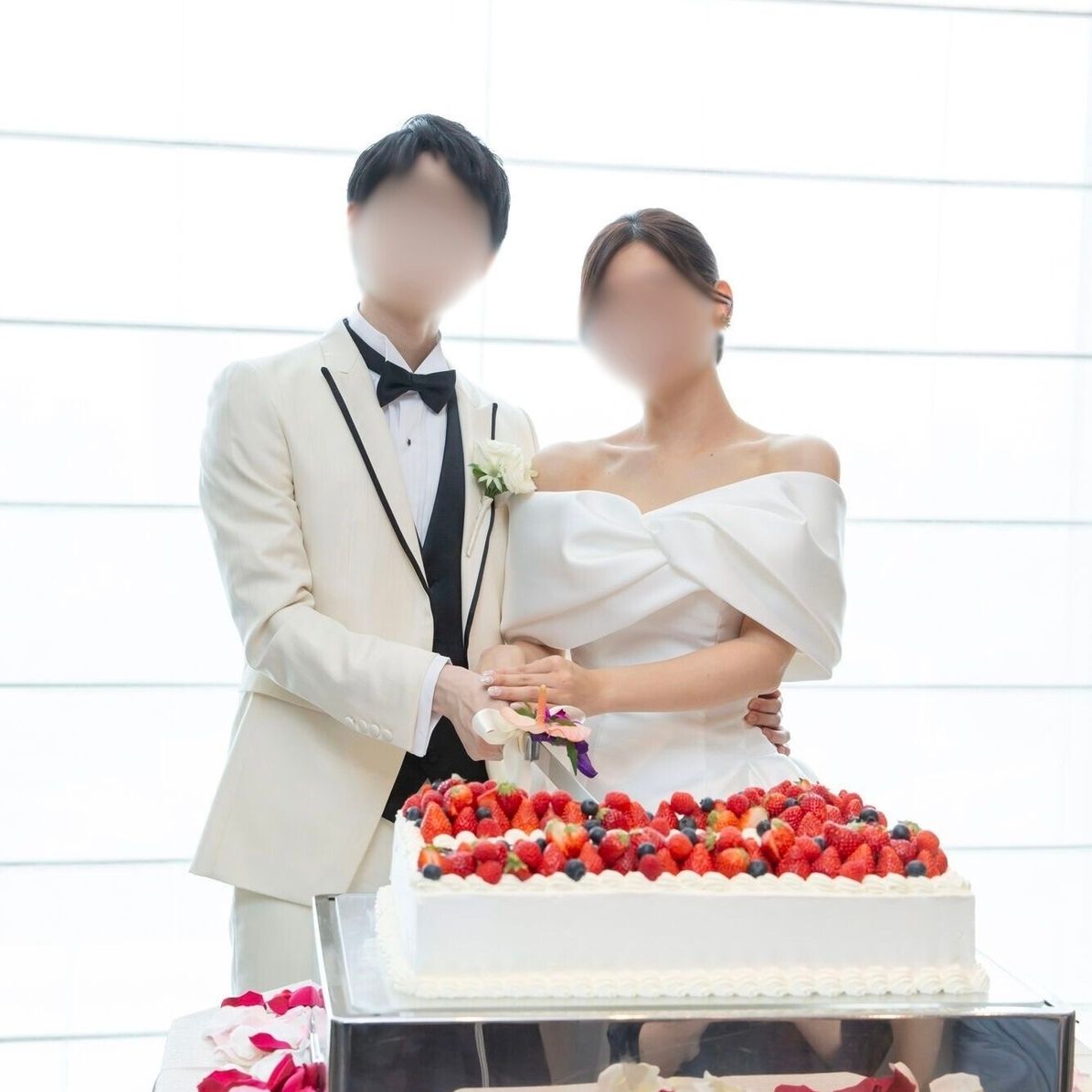 披露宴パーティのカバー写真