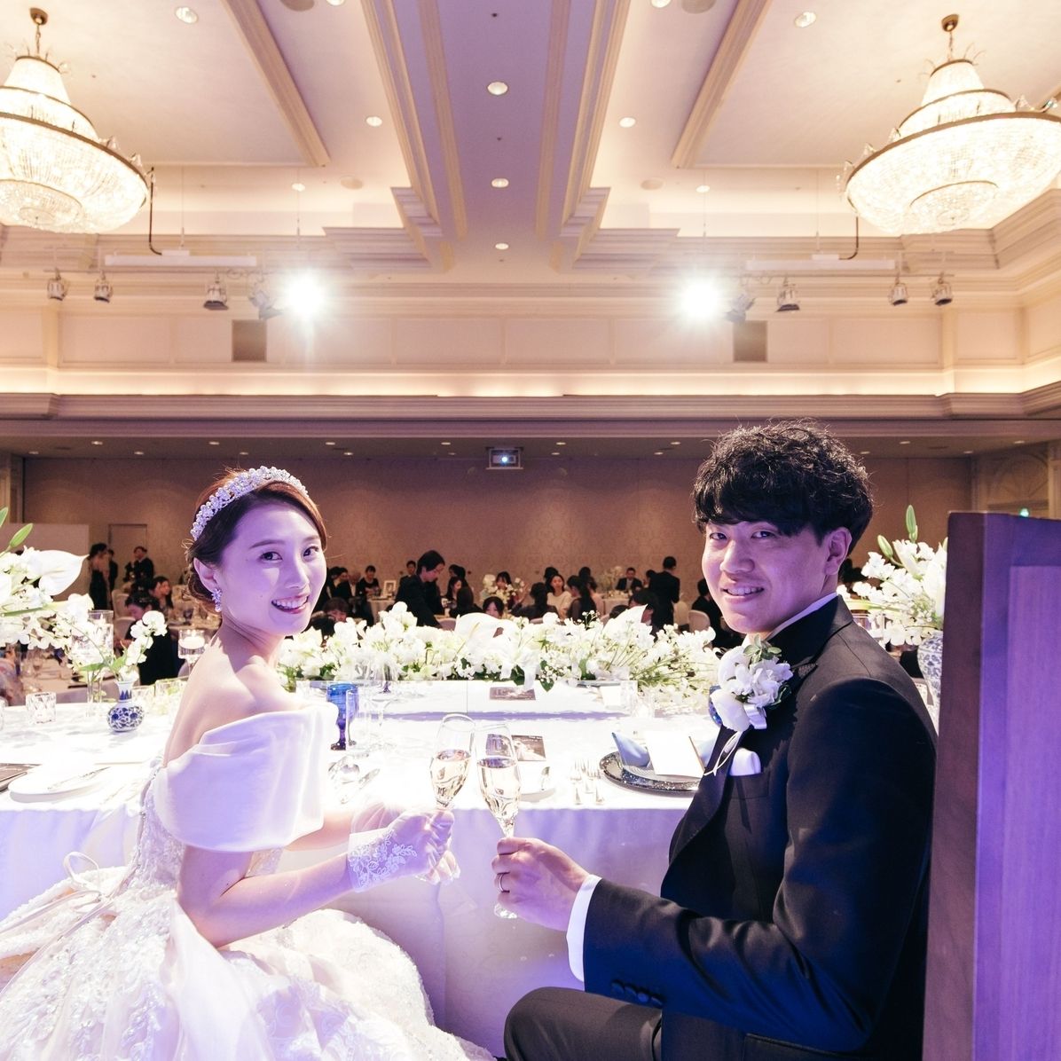 披露宴パーティのカバー写真