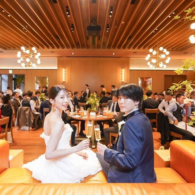 披露宴パーティのカバー写真