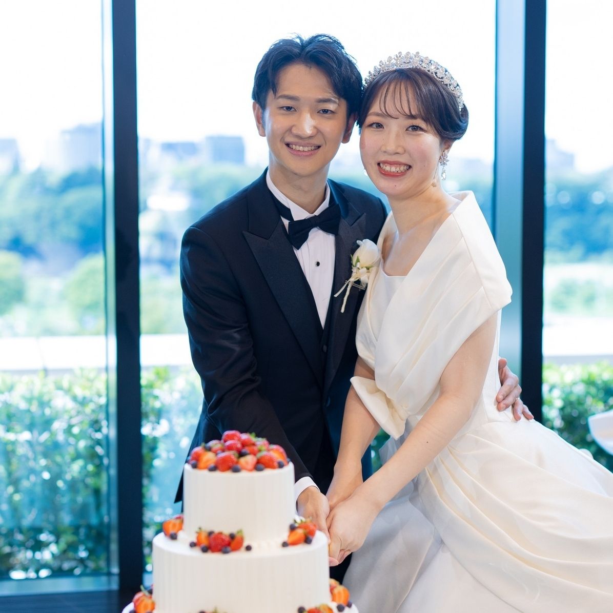 披露宴パーティのカバー写真