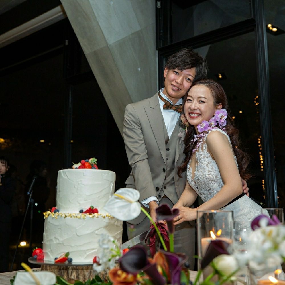 披露宴パーティのカバー写真