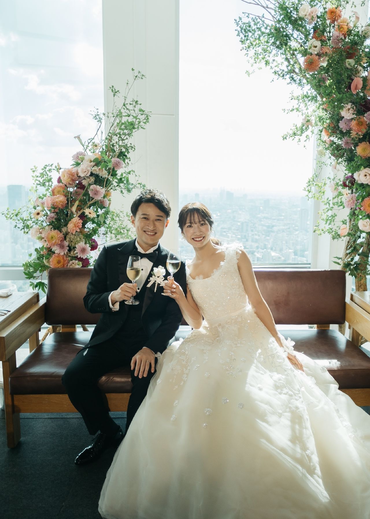 披露宴パーティのカバー写真