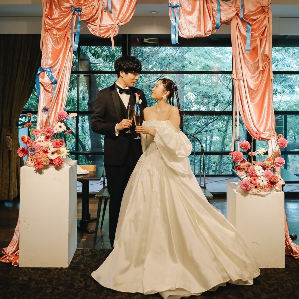 披露宴パーティのカバー写真