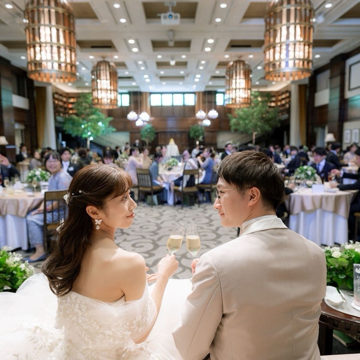 披露宴パーティのカバー写真