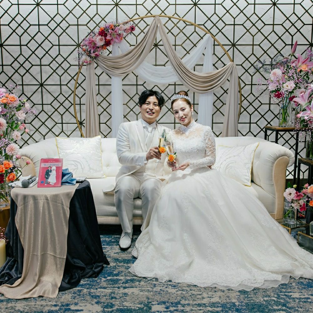 披露宴パーティのカバー写真