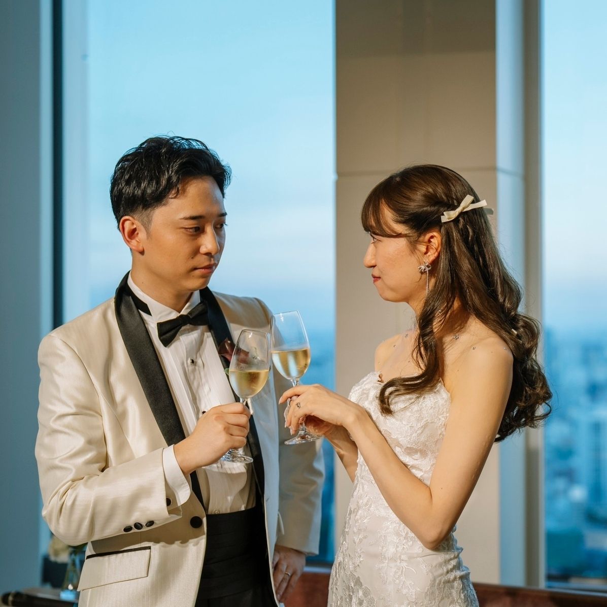 披露宴パーティのカバー写真