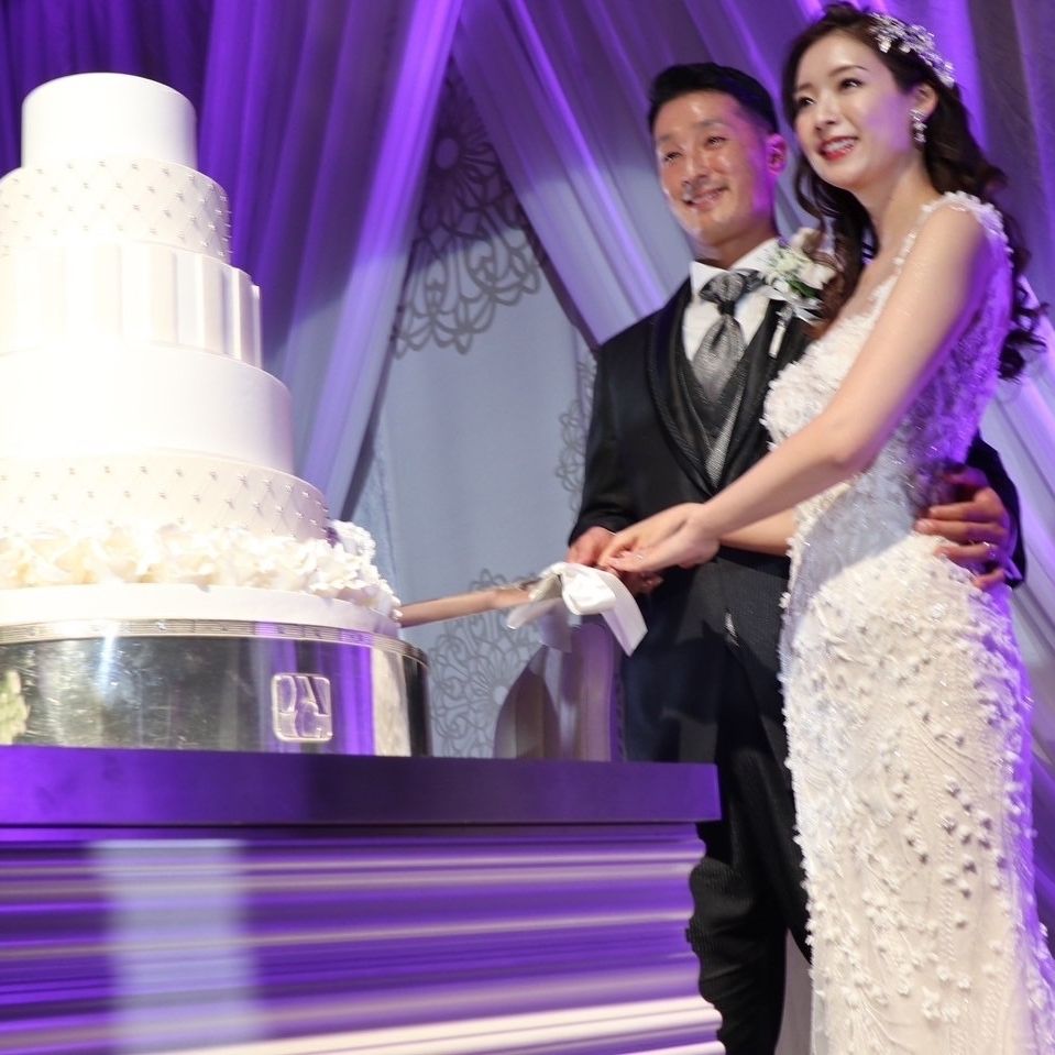 披露宴パーティのカバー写真