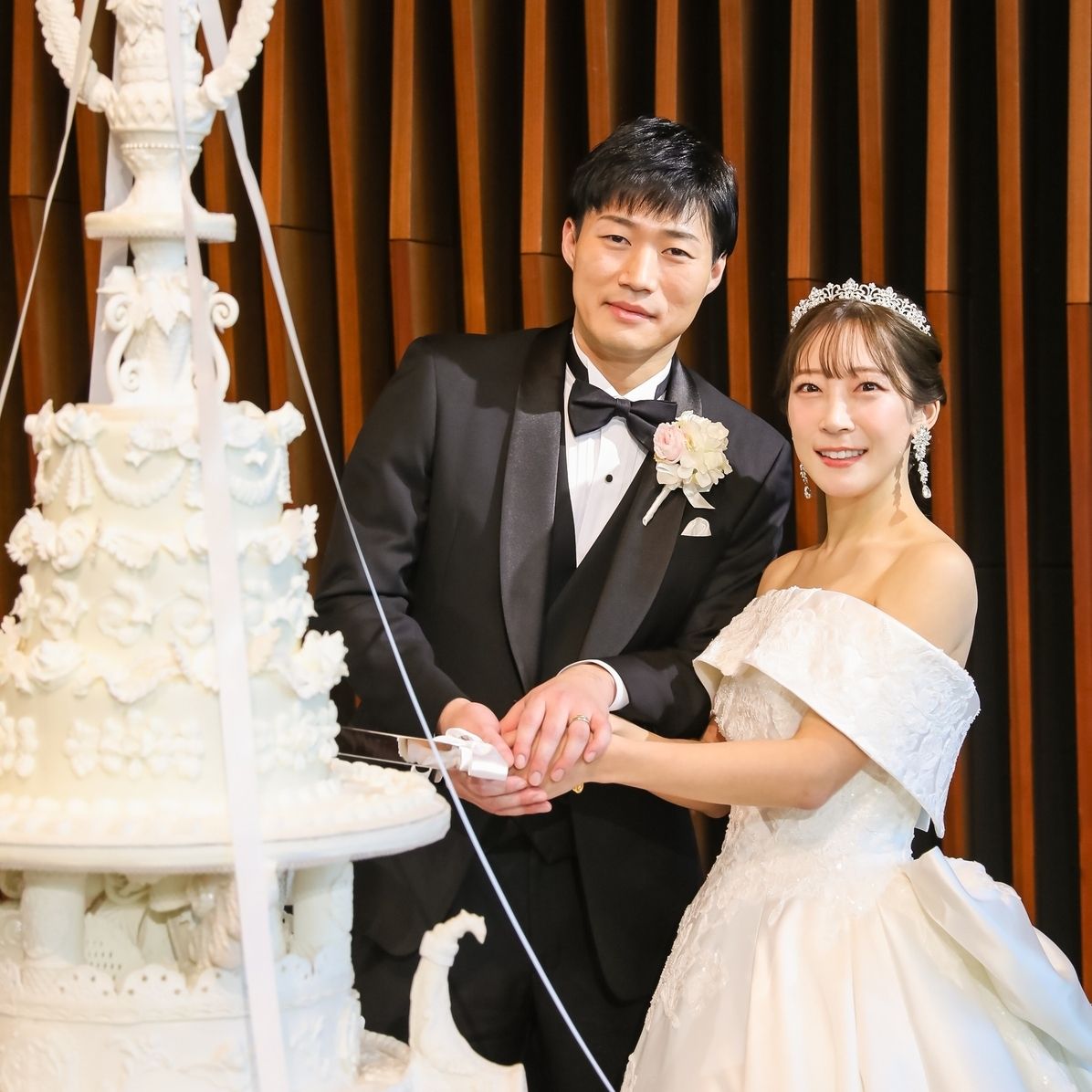 披露宴パーティのカバー写真