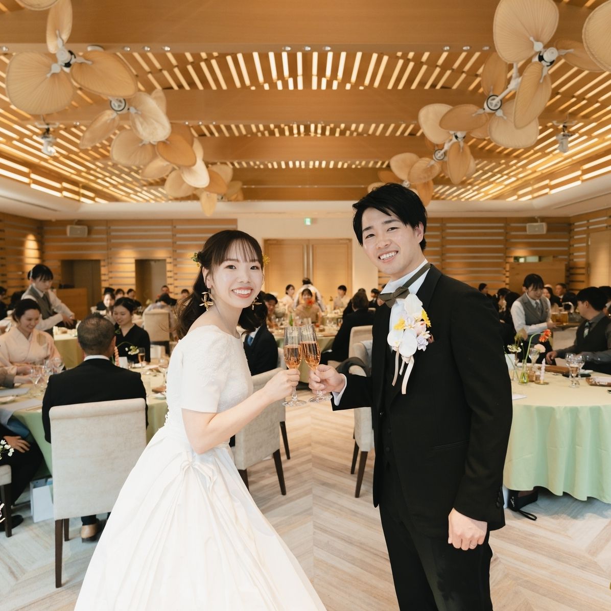 披露宴パーティのカバー写真