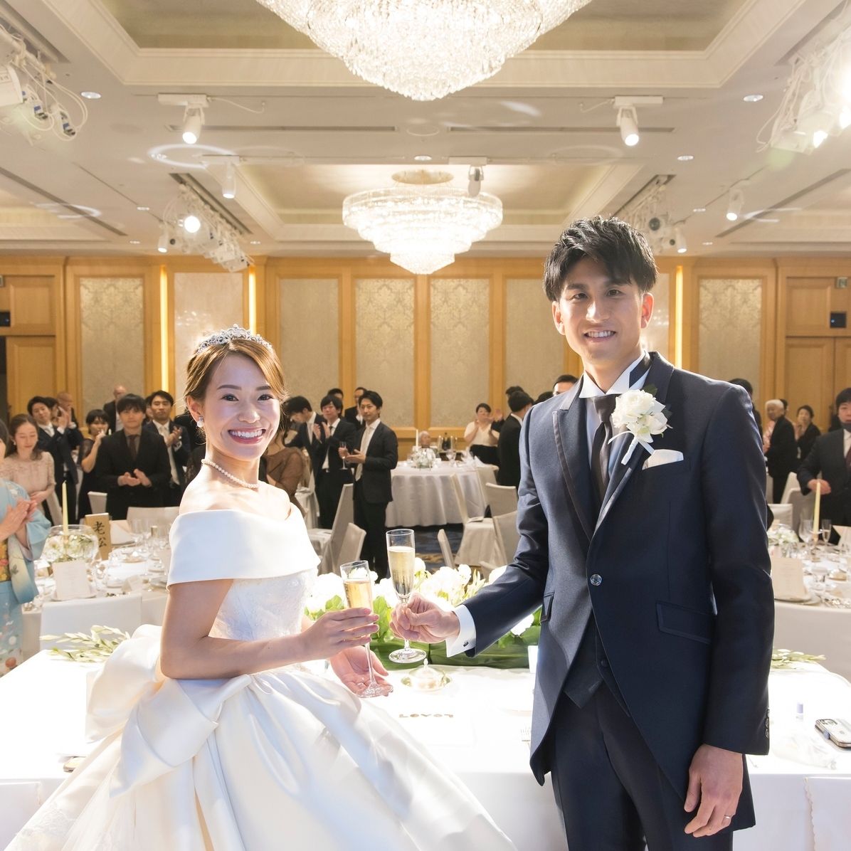 披露宴パーティのカバー写真