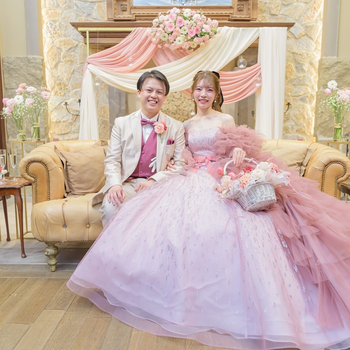 披露宴パーティのカバー写真