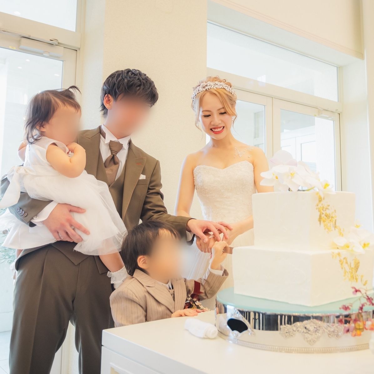 披露宴パーティのカバー写真