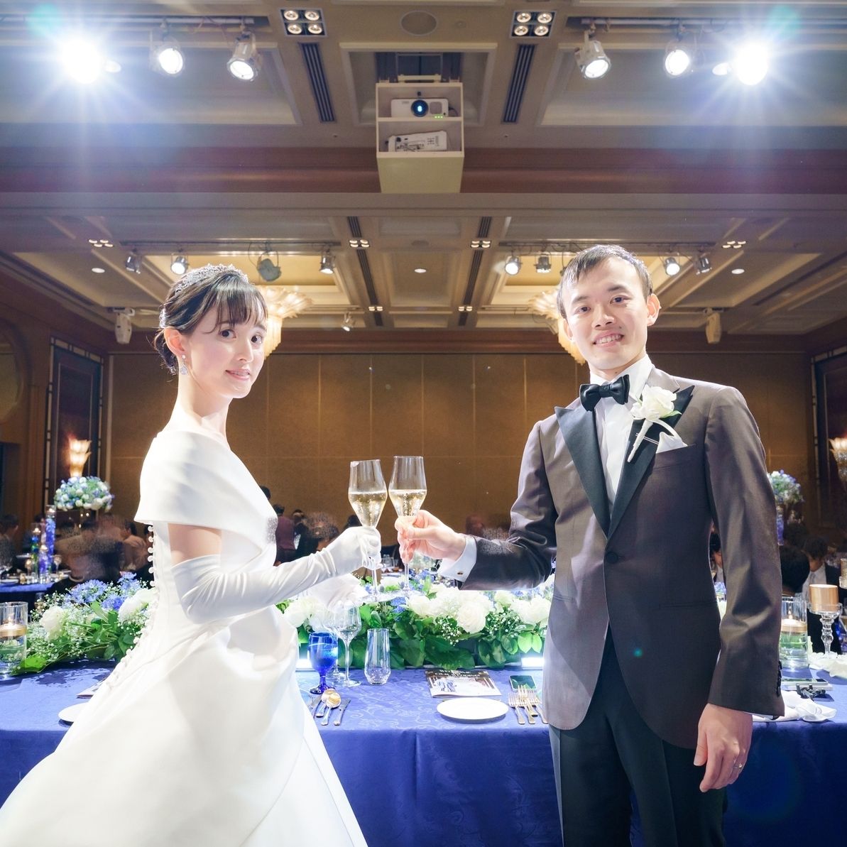 披露宴パーティのカバー写真