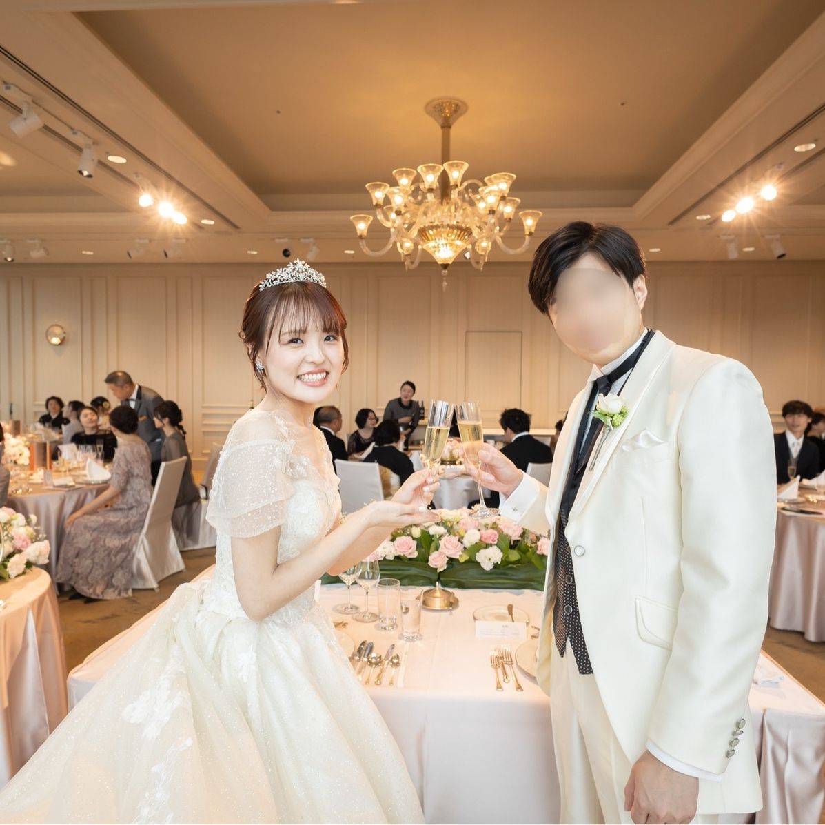 披露宴パーティのカバー写真