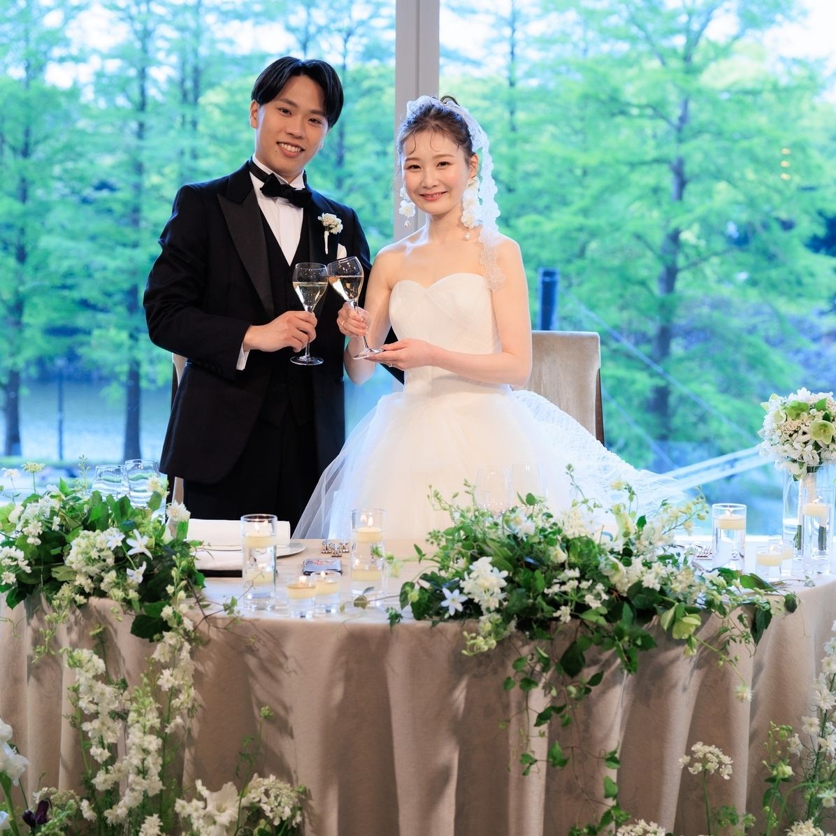 披露宴パーティのカバー写真