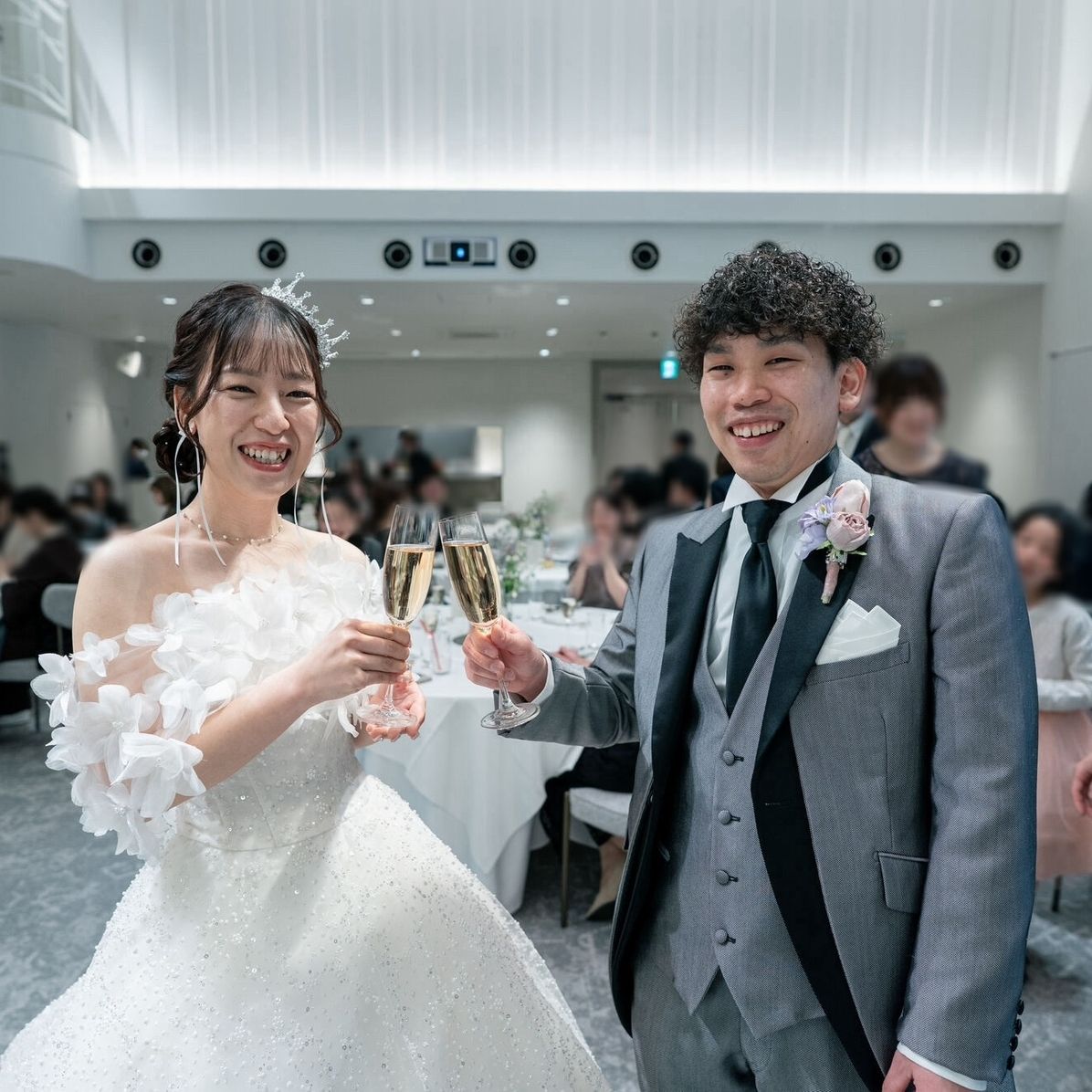 披露宴パーティのカバー写真