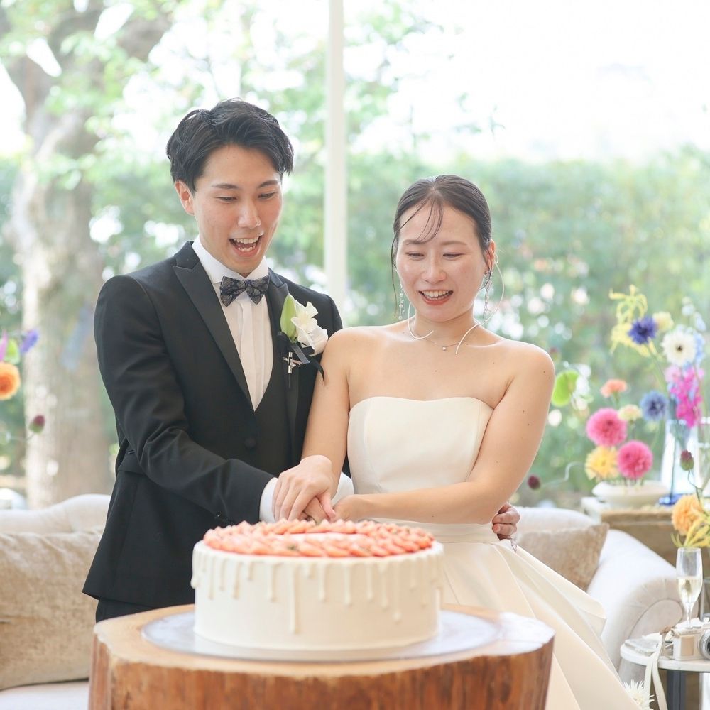 披露宴パーティのカバー写真