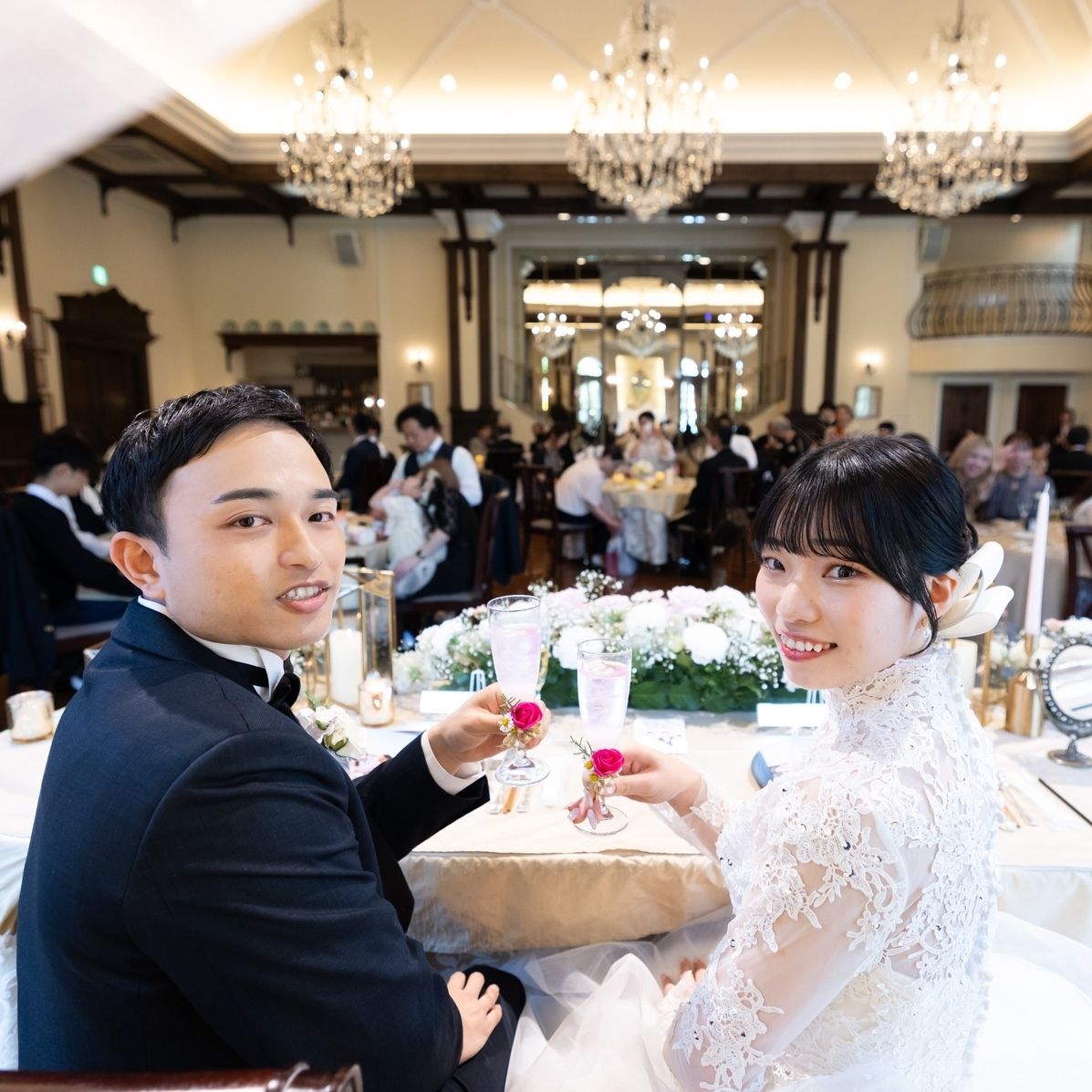 披露宴パーティのカバー写真