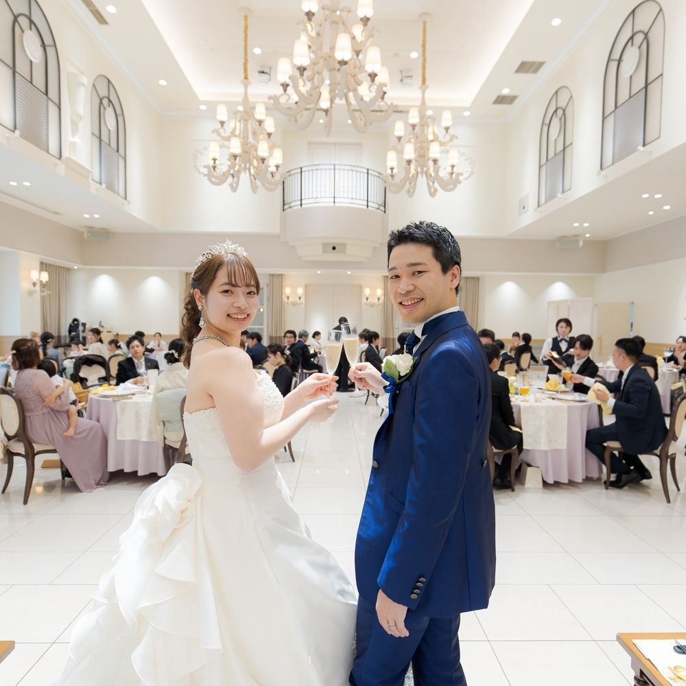 披露宴パーティのカバー写真