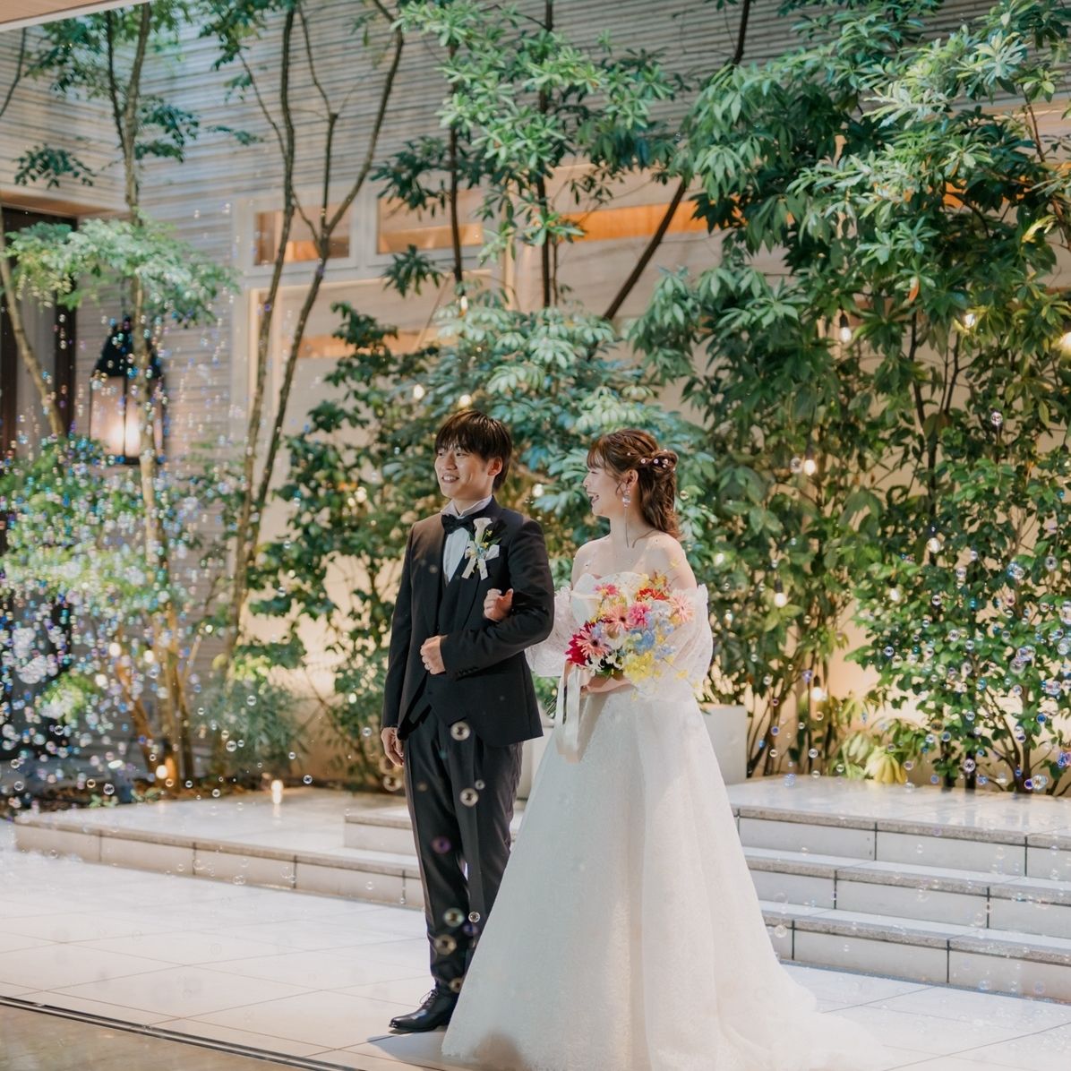 披露宴パーティのカバー写真