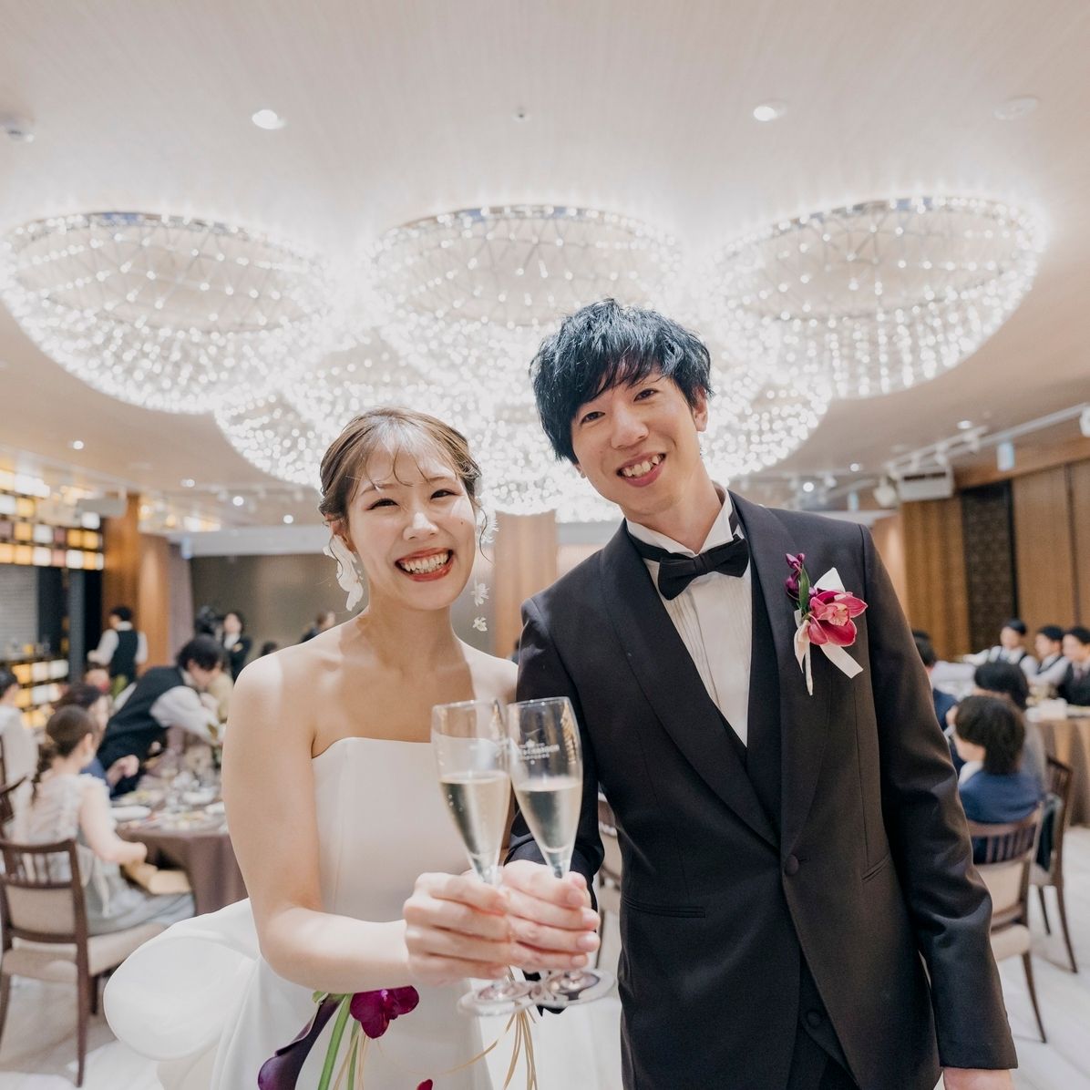 披露宴パーティのカバー写真