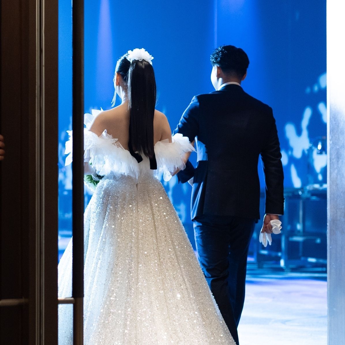 披露宴パーティのカバー写真