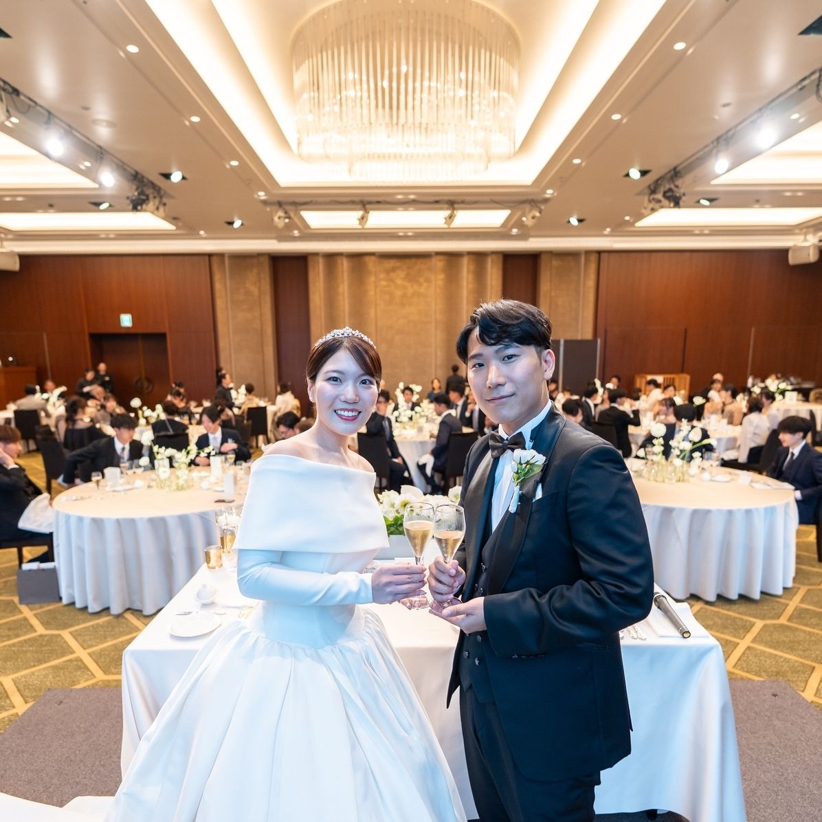 披露宴パーティのカバー写真