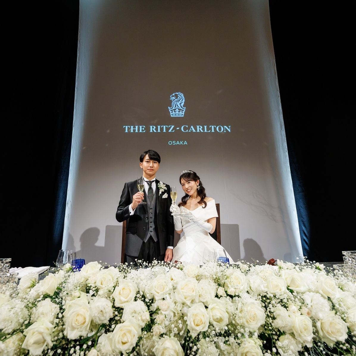 披露宴パーティのカバー写真