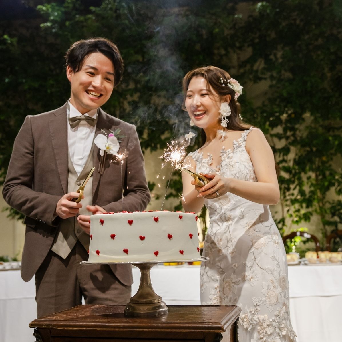 披露宴パーティのカバー写真