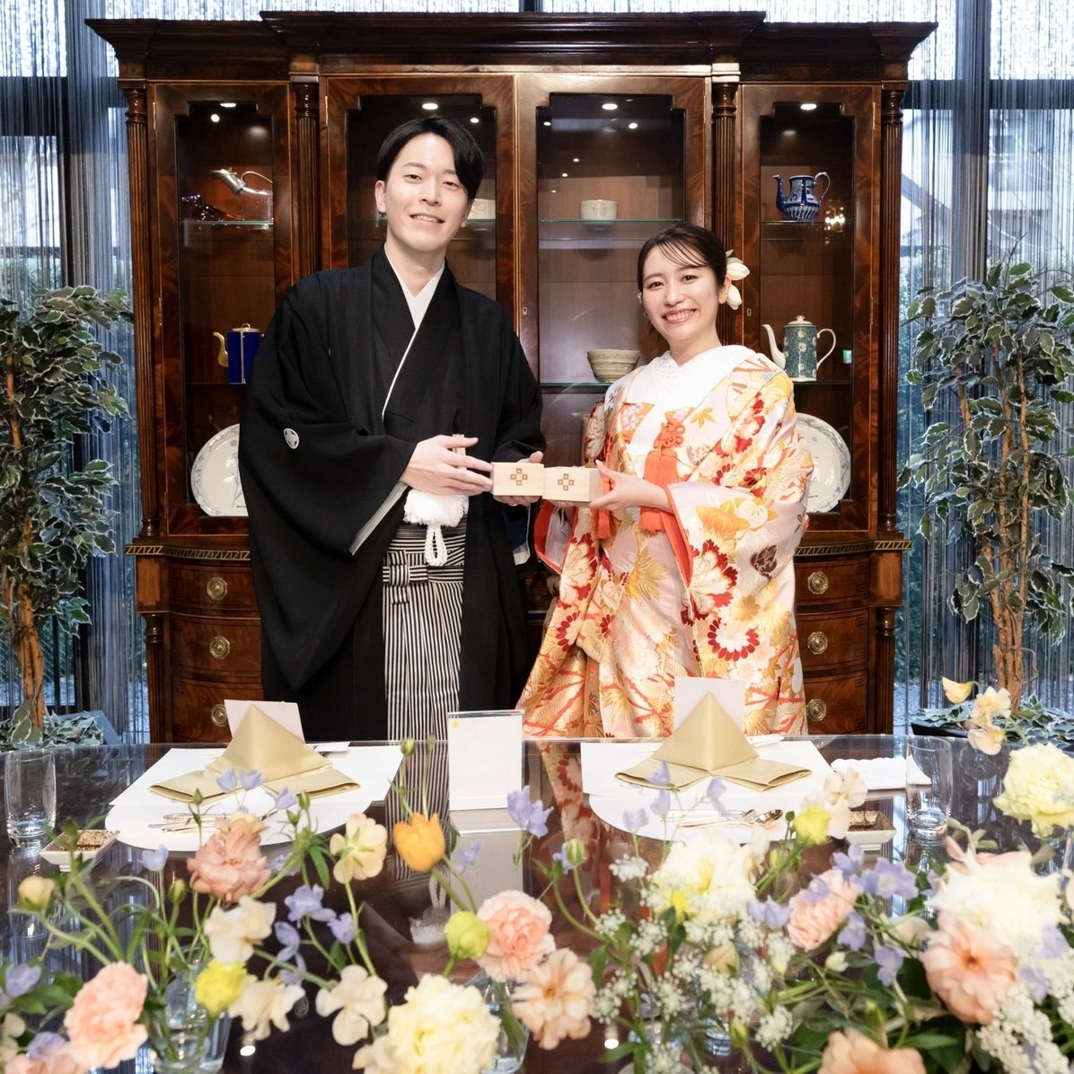 披露宴パーティのカバー写真