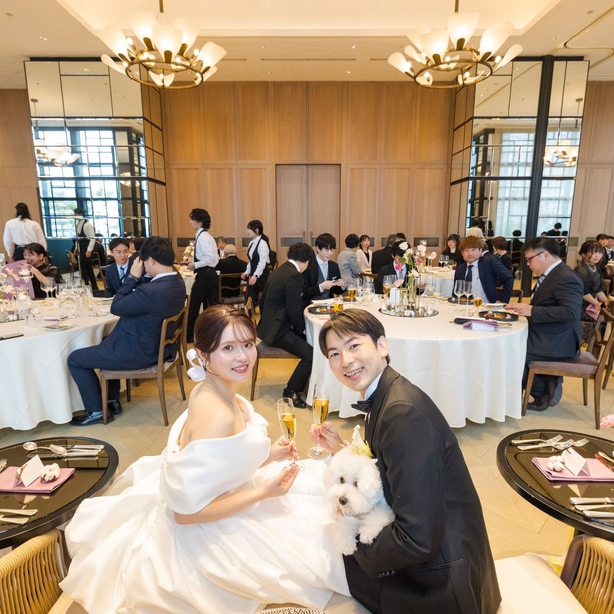 披露宴パーティのカバー写真