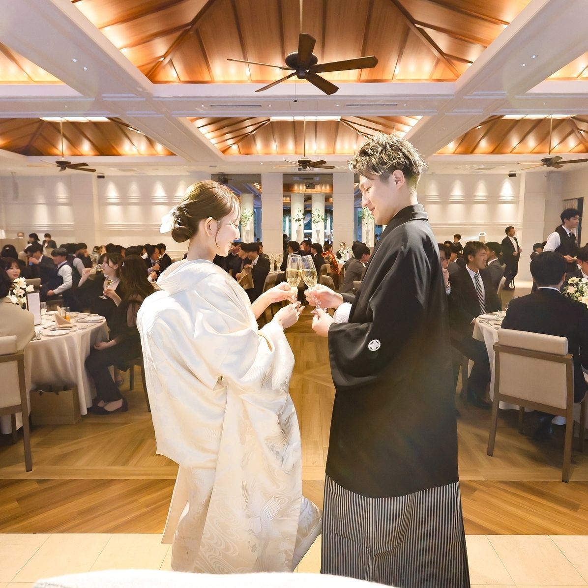 披露宴パーティのカバー写真